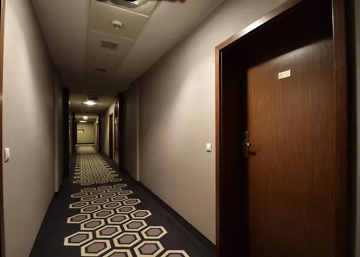 アパート Diune & *