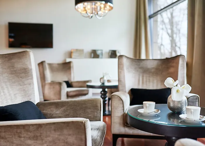 アパート Diune & コウォブジェク