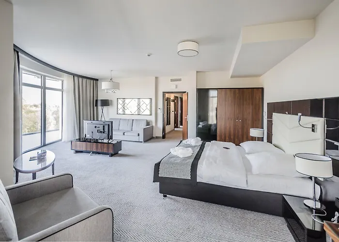 アパート Diune & *