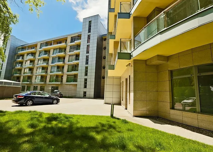 アパート Diune & *