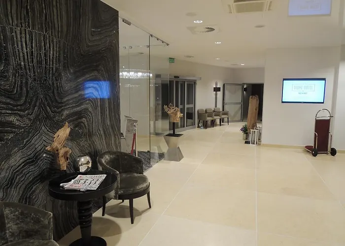 Diune & アパート *