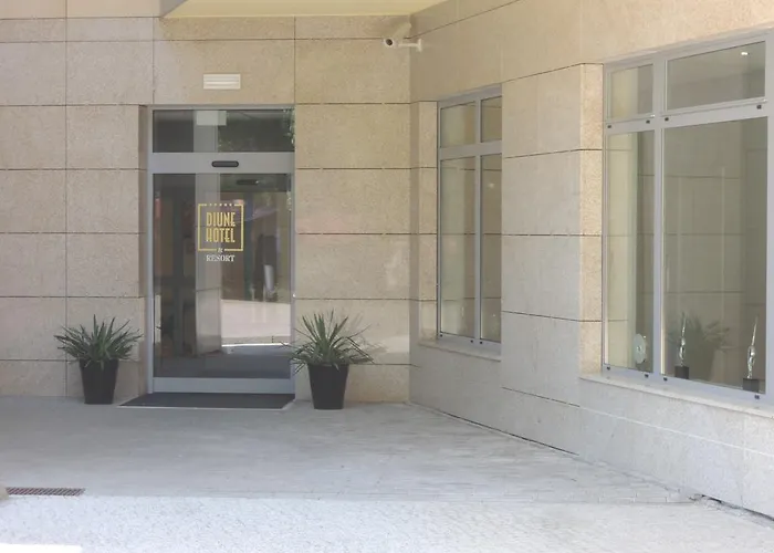 アパート Diune & *